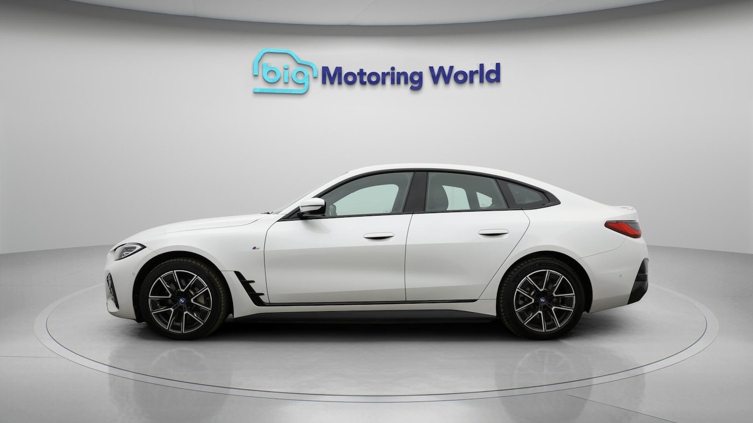 Used BMW i4 2022 for sale - 76370783: Photo 5
