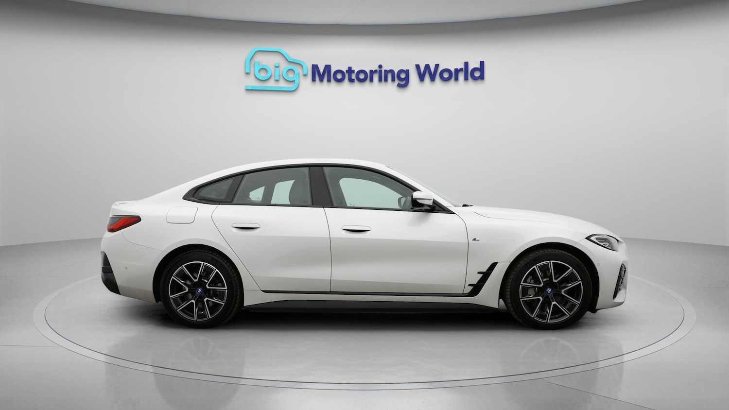 Used BMW i4 2022 for sale - 76370783: Photo 9