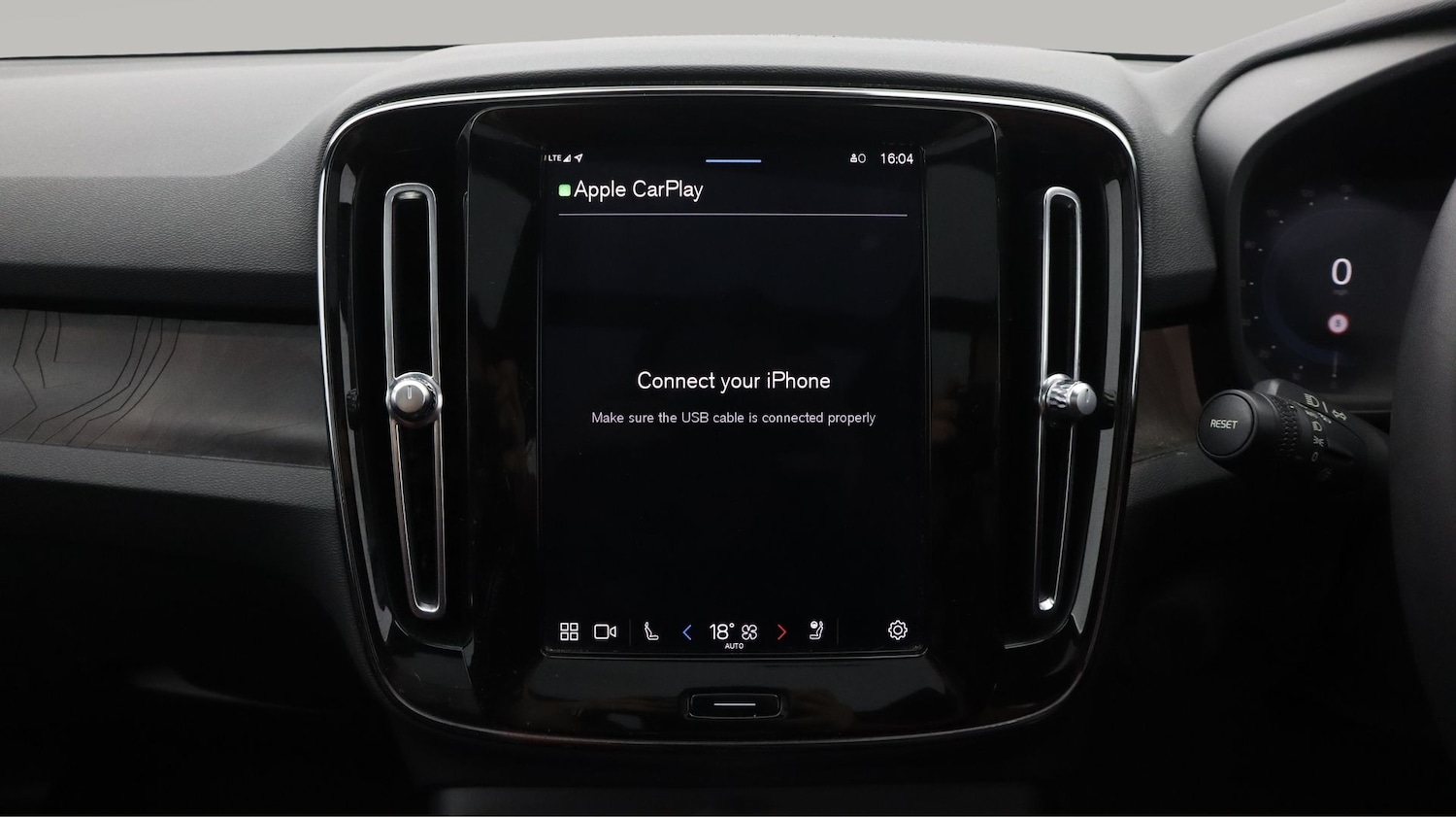 Used Volvo XC40 2023 for sale - 77578325: Photo 23