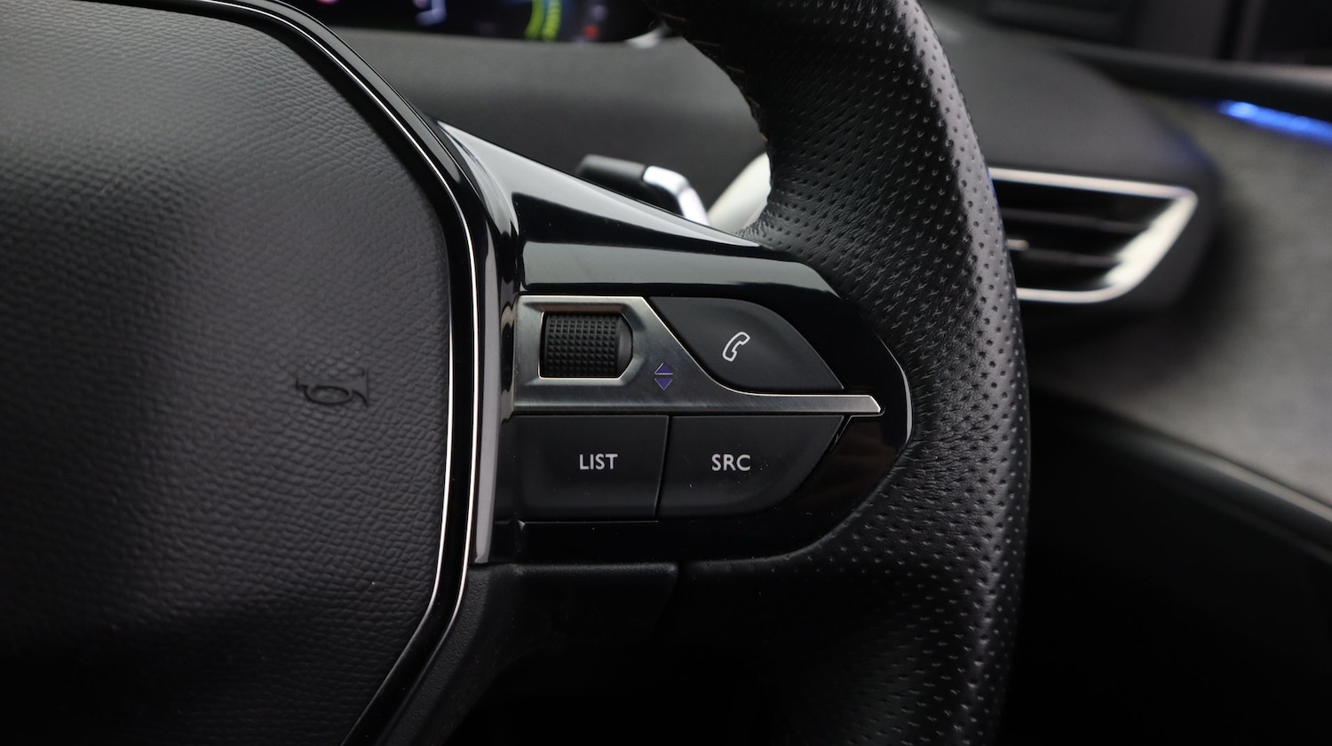 Used Peugeot 3008 for sale - 77523051: Photo 24