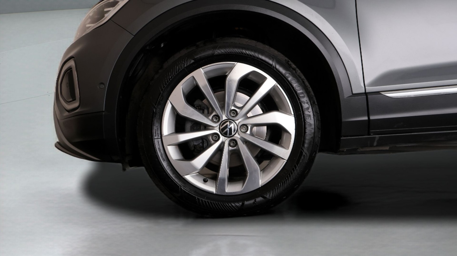 Used Volkswagen T-Roc 2023 for sale - 77675855: Photo 18