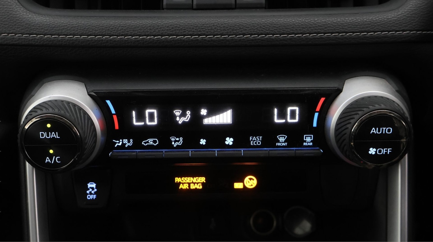 Used Toyota RAV4 2020 for sale - 77542570: Photo 12