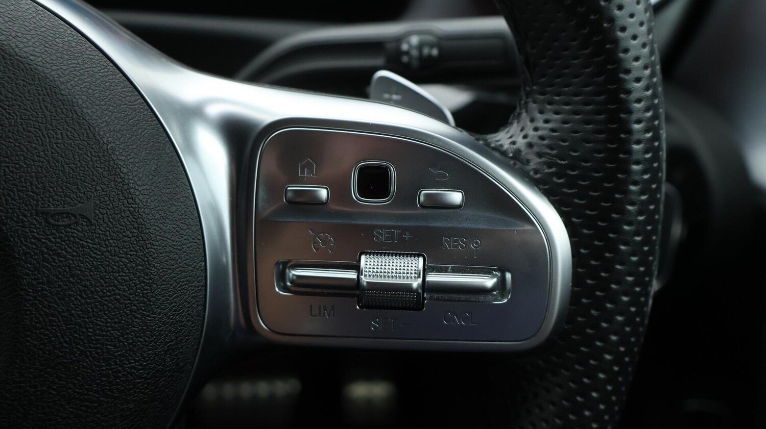 Used Mercedes-Benz CLA for sale - 76728659: Photo 26