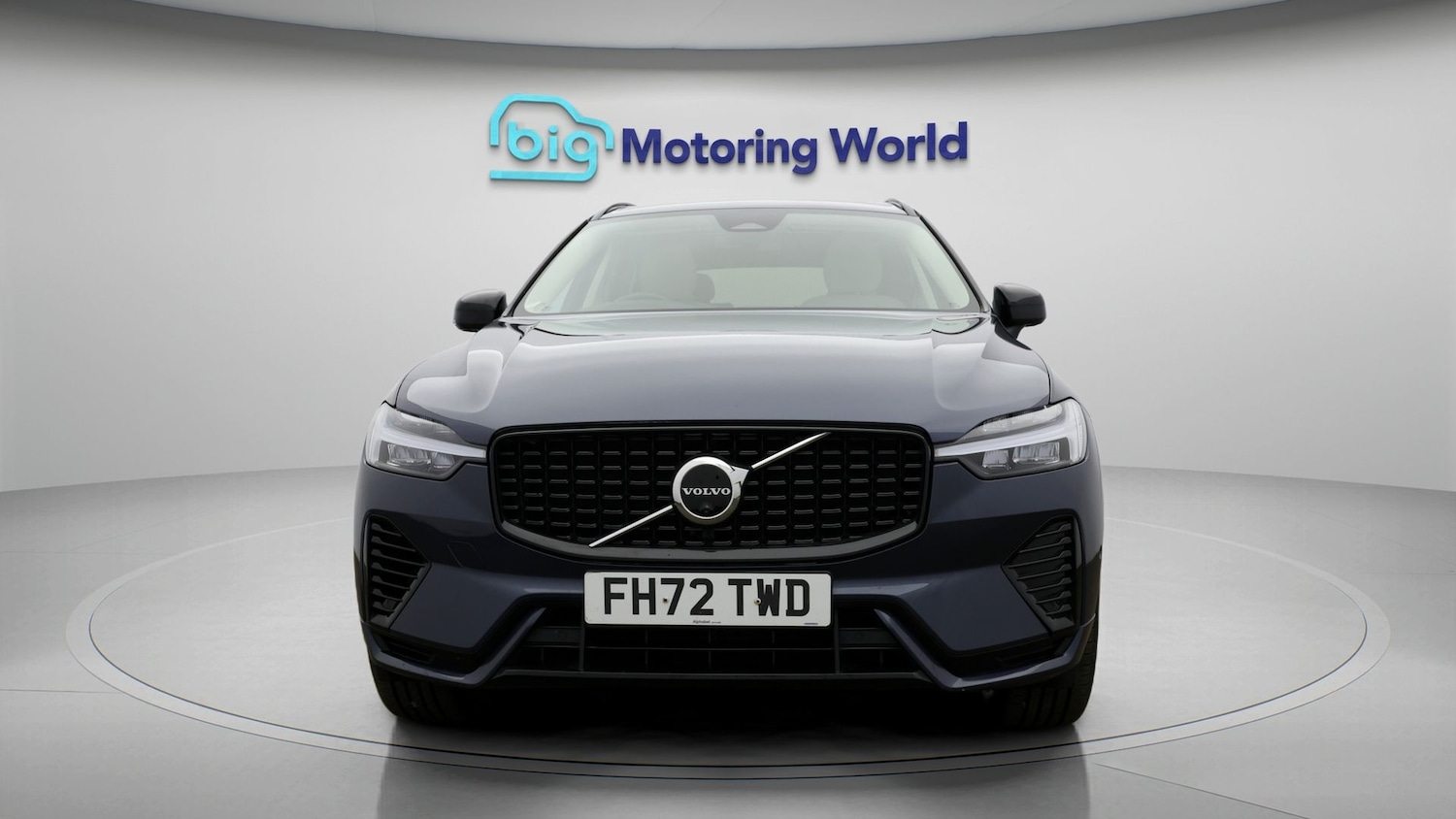 Used Volvo XC60 2023 for sale - 77764311: Photo 2