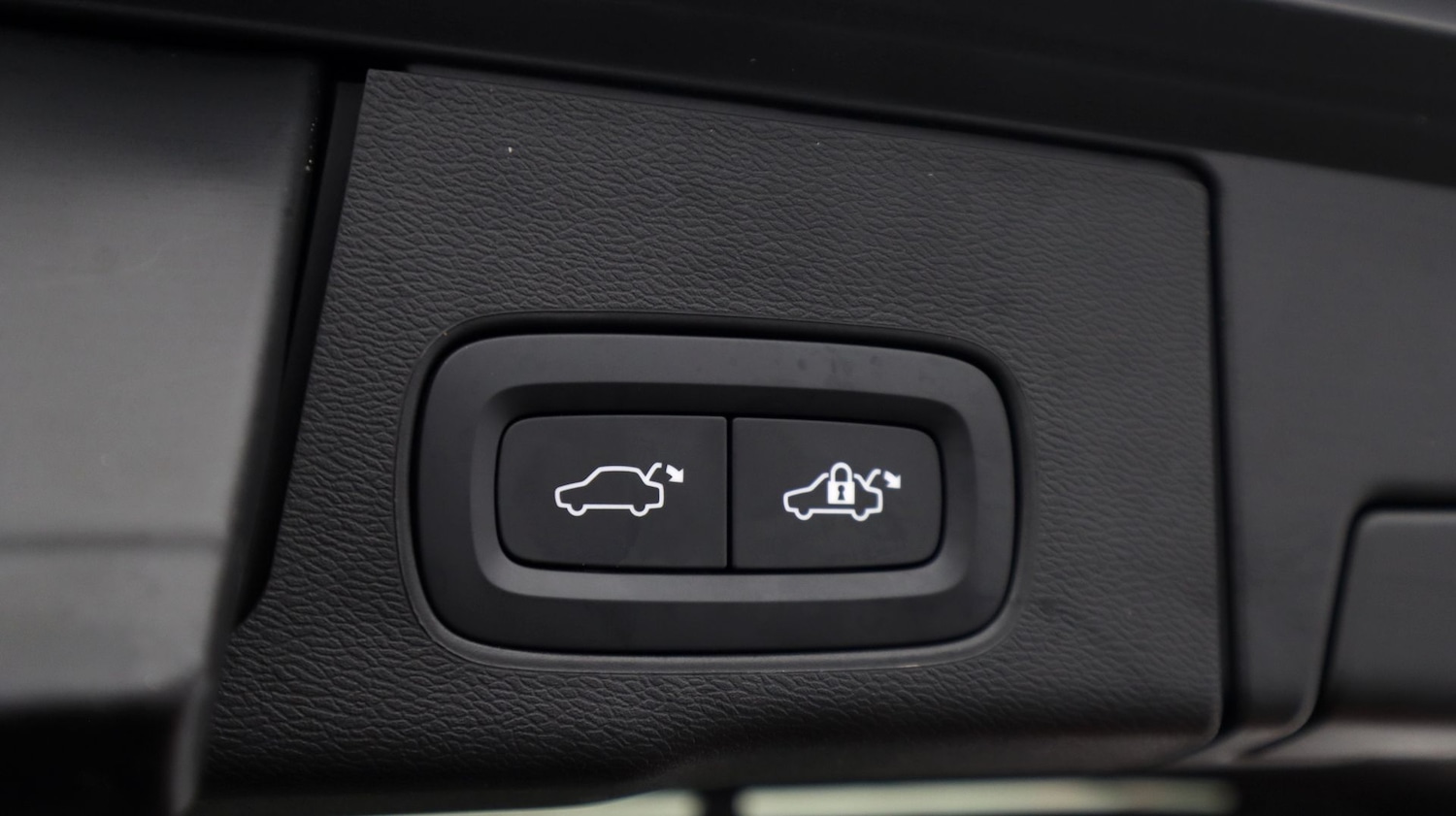 Used Volvo XC60 2023 for sale - 77764311: Photo 27