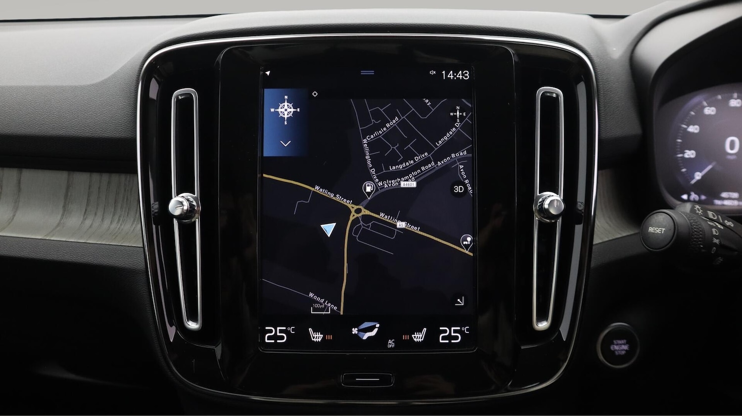 Used Volvo XC40 2021 for sale - 76702408: Photo 12