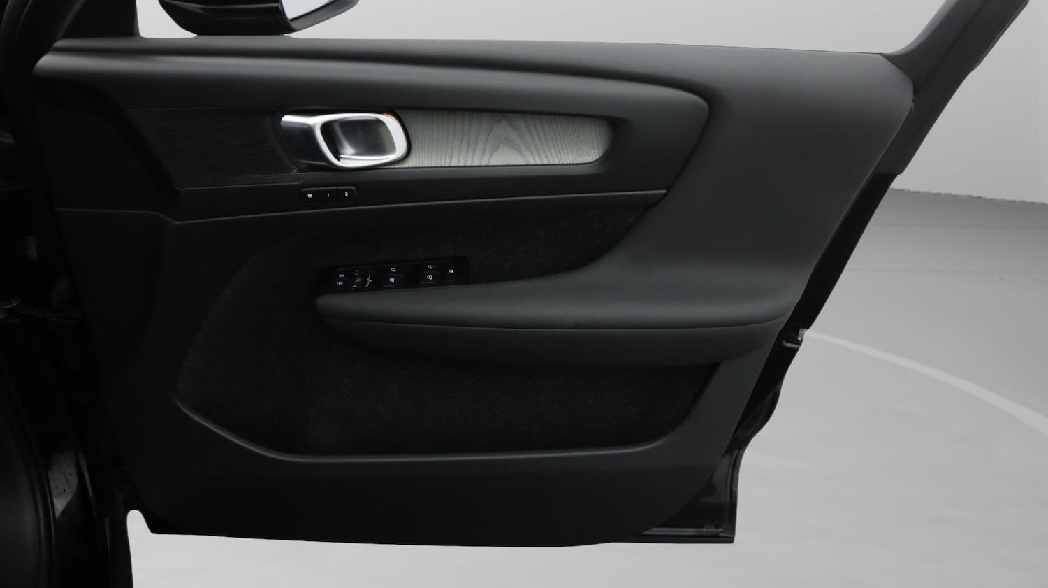 Used Volvo XC40 2021 for sale - 76702408: Photo 16