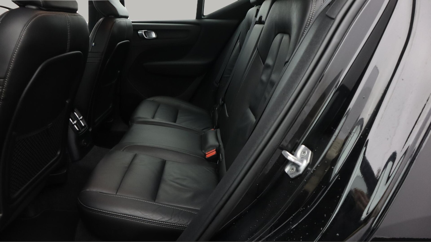 Used Volvo XC40 2021 for sale - 76702408: Photo 17