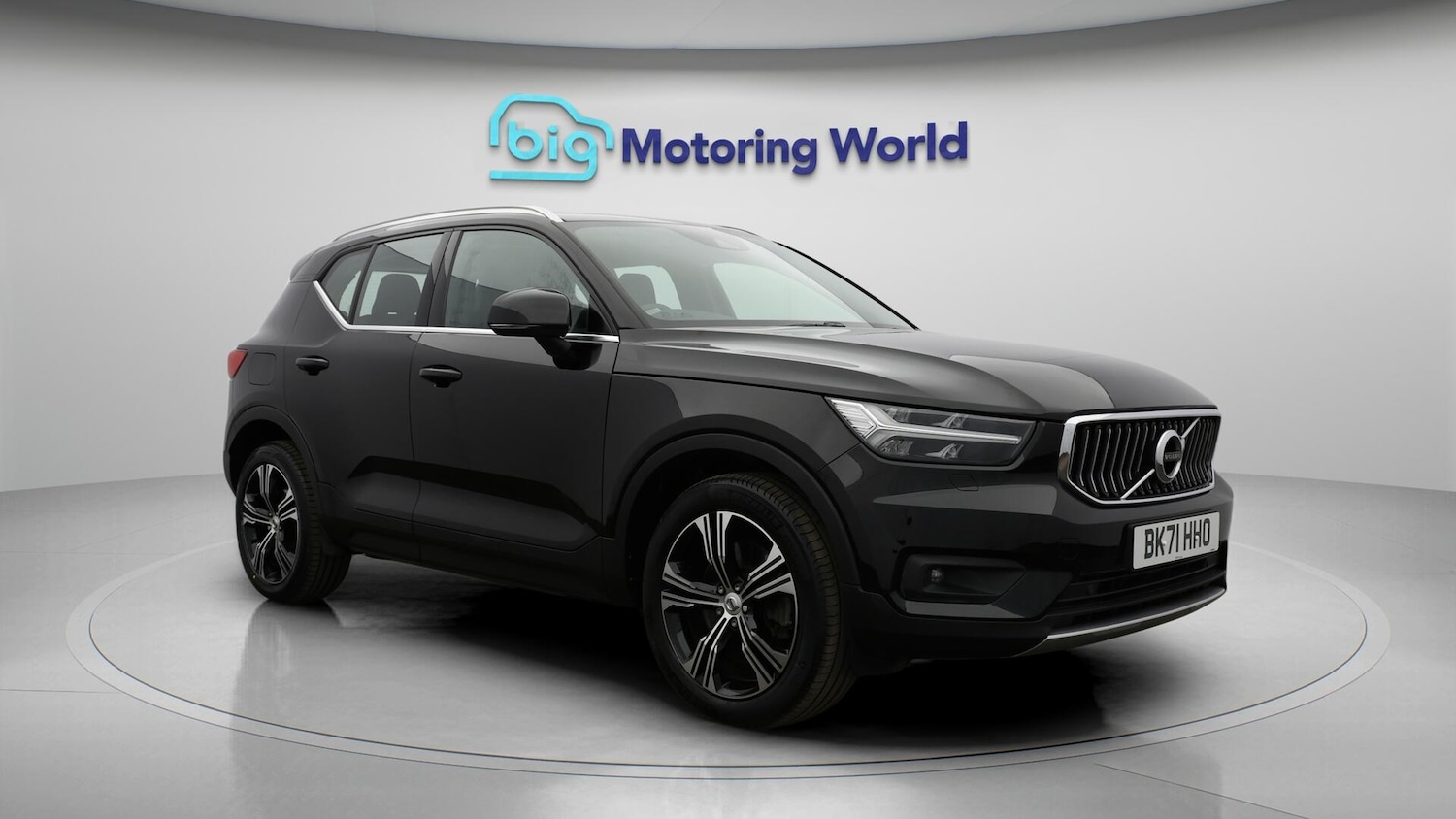 Used Volvo XC40 2021 for sale - 76702408: Photo 2