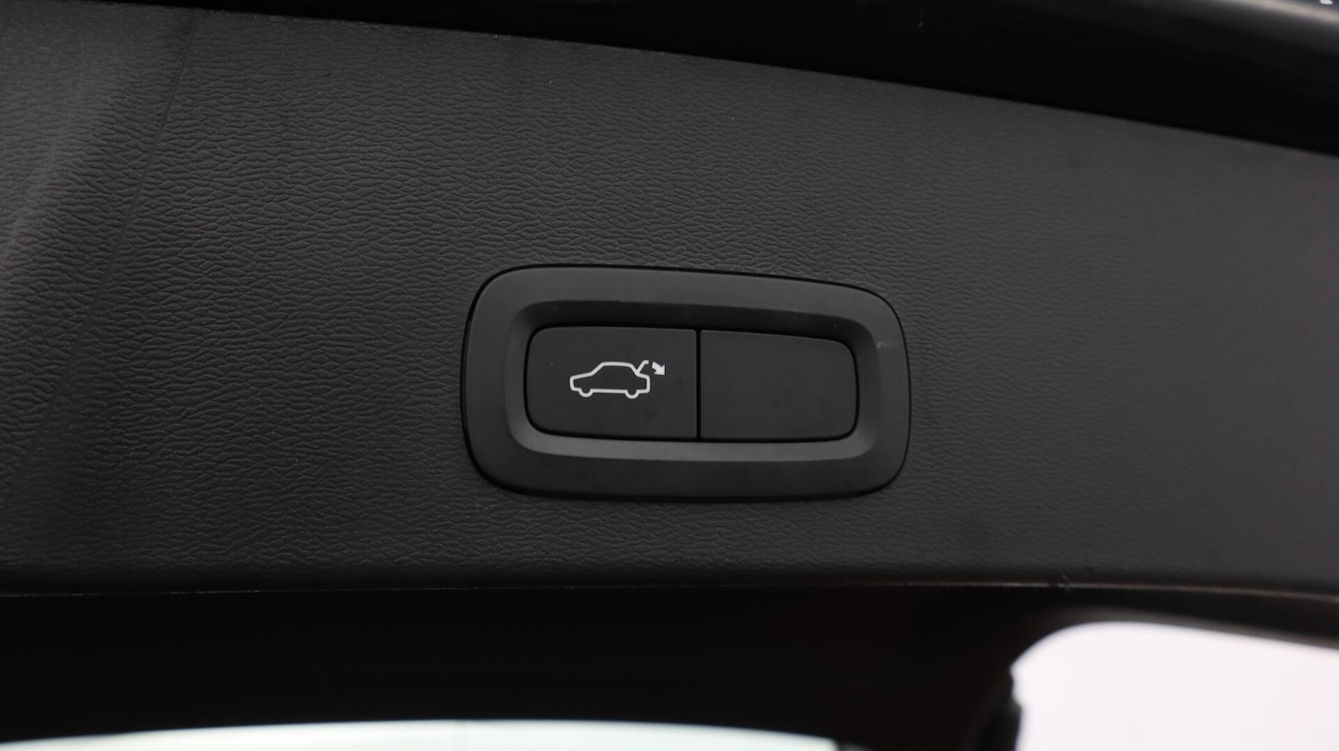 Used Volvo XC40 2021 for sale - 76702408: Photo 23