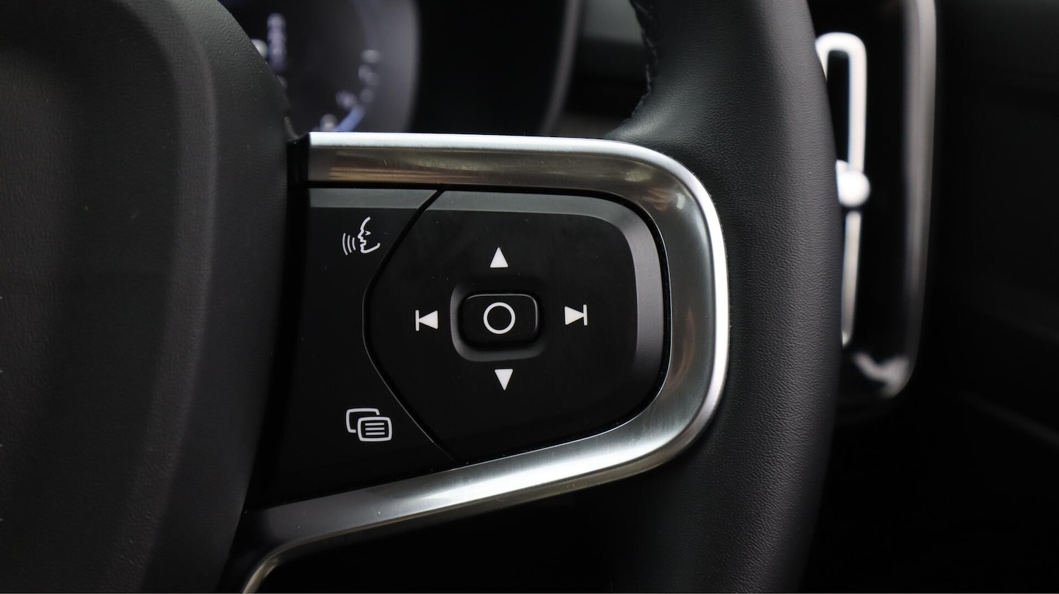 Used Volvo XC40 2021 for sale - 76702408: Photo 25