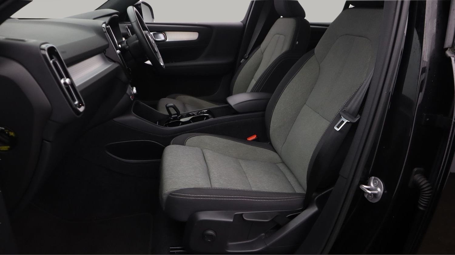 Used Volvo XC40 2022 for sale - 77410804: Photo 14