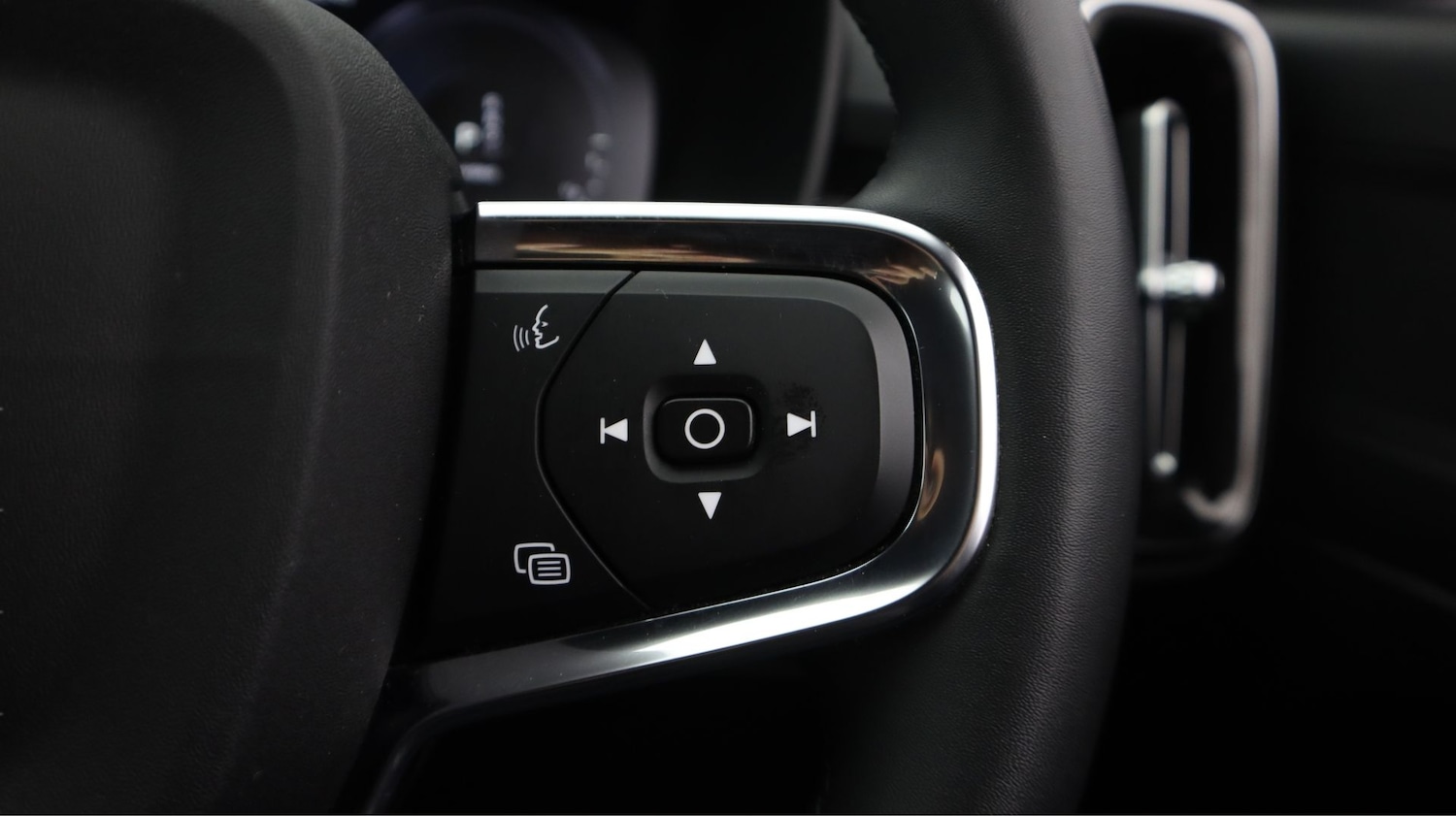 Used Volvo XC40 2022 for sale - 77410804: Photo 22