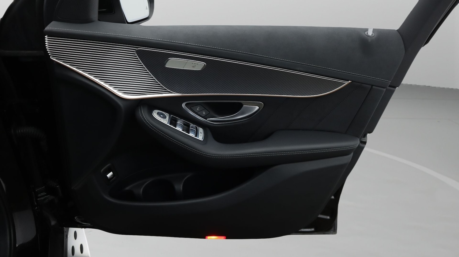 Used Mercedes-Benz EQC 2023 for sale - 77522331: Photo 15