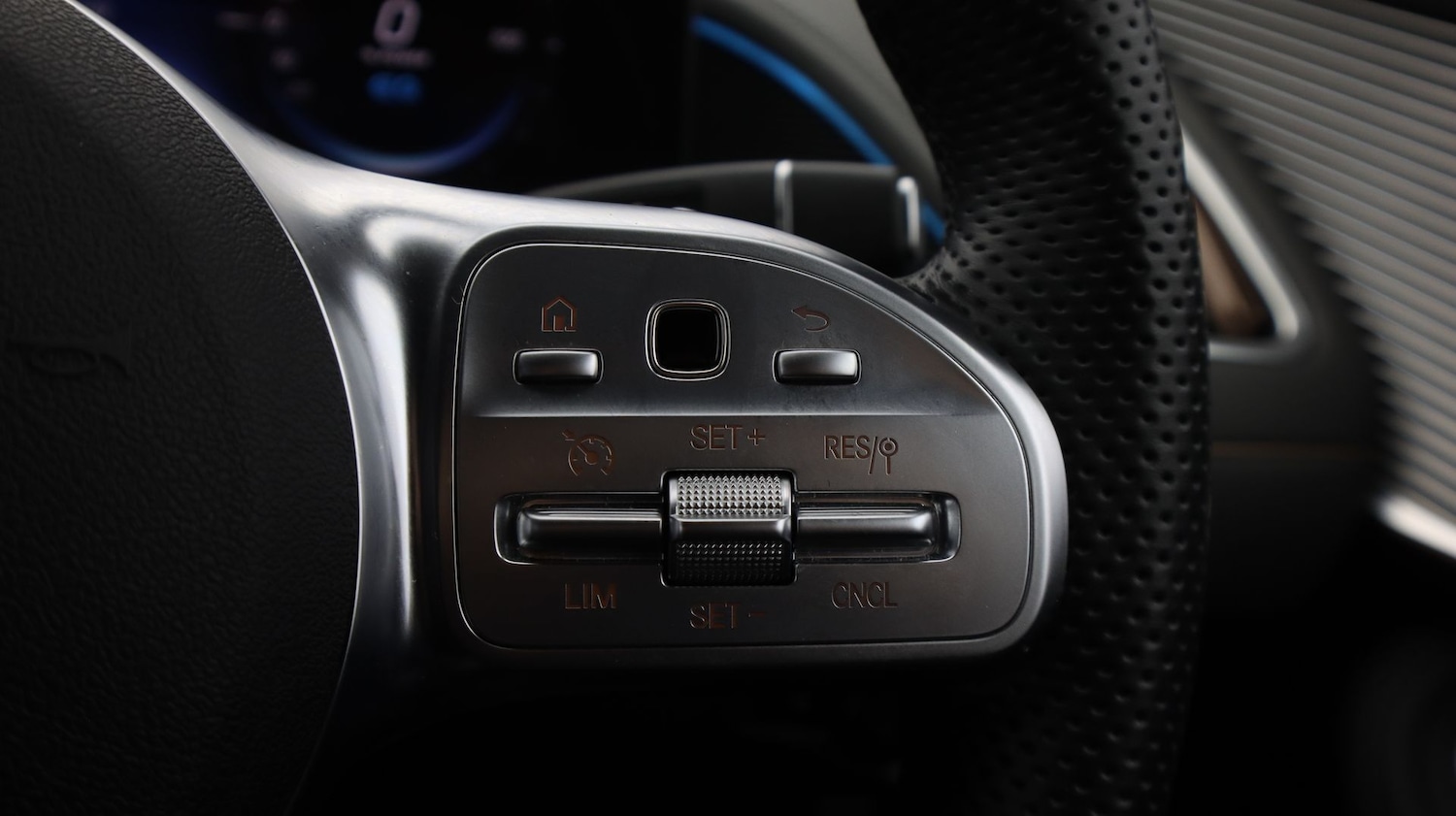 Used Mercedes-Benz EQC 2023 for sale - 77522331: Photo 25