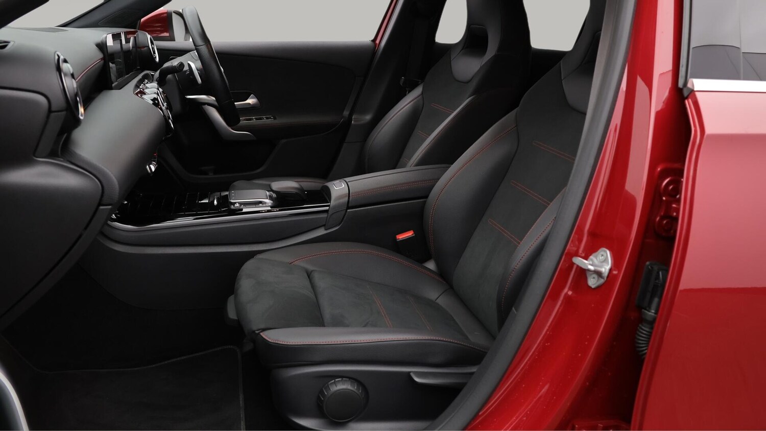 Used Mercedes-Benz A-Class 2021 for sale - 75978517: Photo 15