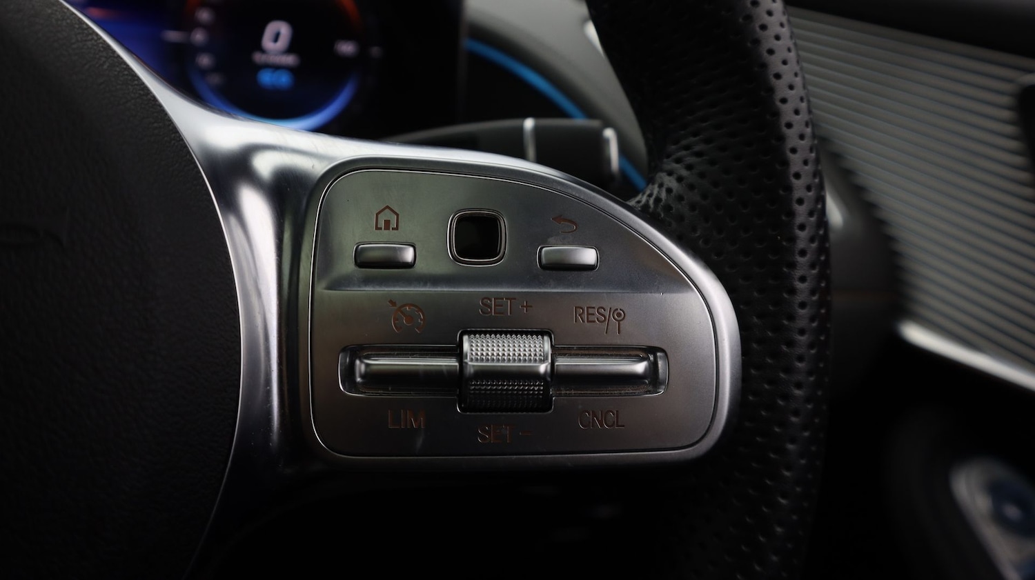 Used Mercedes-Benz EQC 2022 for sale - 77277160: Photo 28