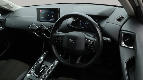 Used DS Automobiles DS 3 Crossback 2022 for sale - 75520336: Photo 10