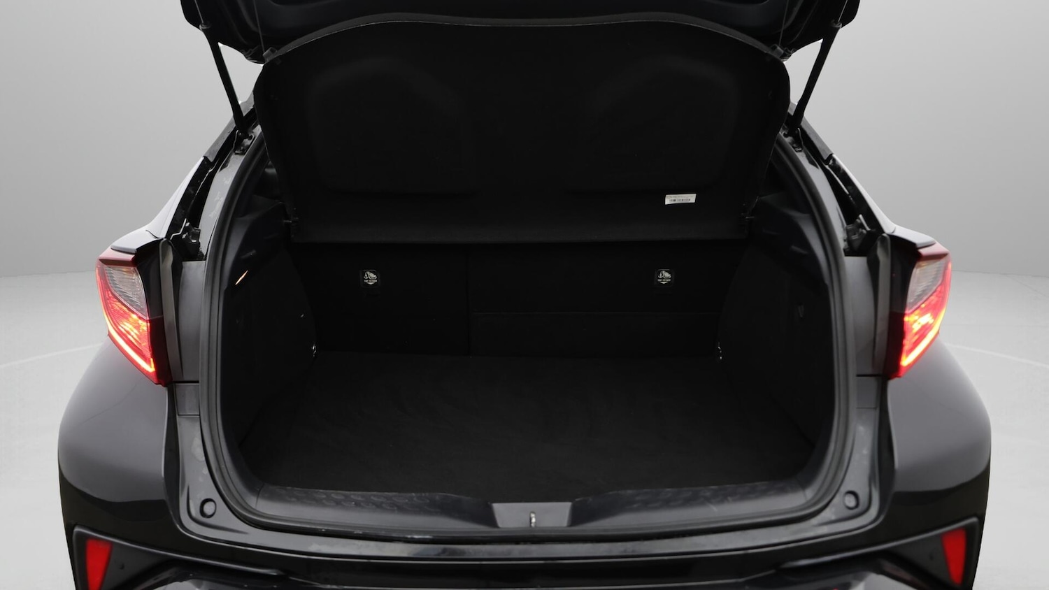 Used Toyota C-HR 2021 for sale - 76457281: Photo 18