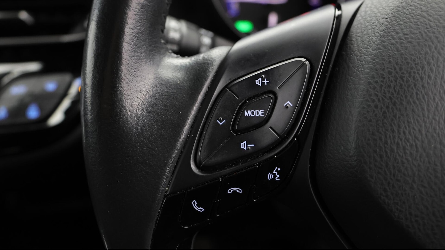 Used Toyota C-HR 2021 for sale - 76457281: Photo 23