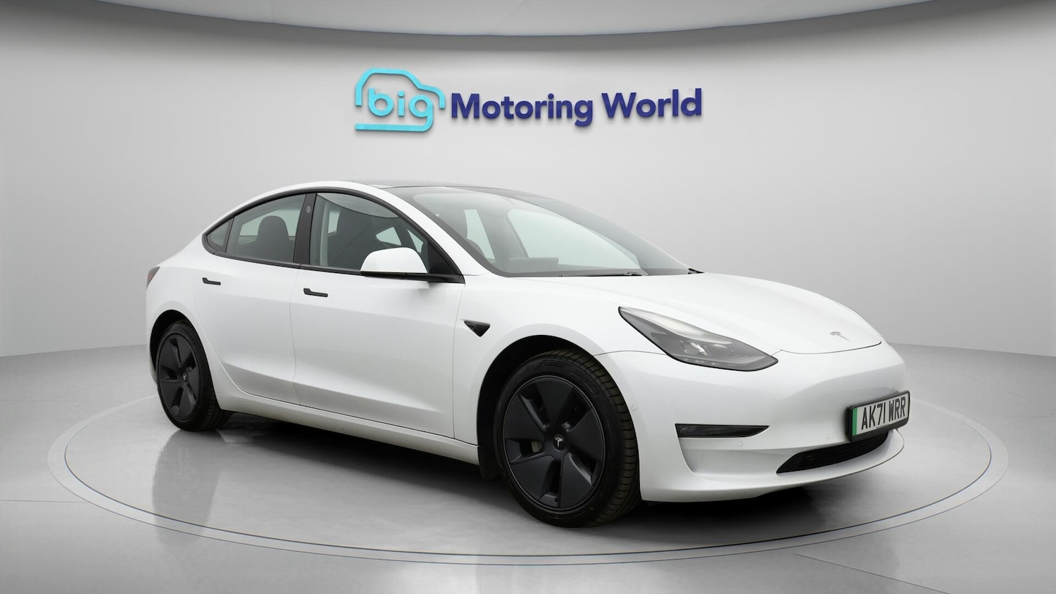 Used Tesla Model 3 2021 for sale - 76032409: Photo 2
