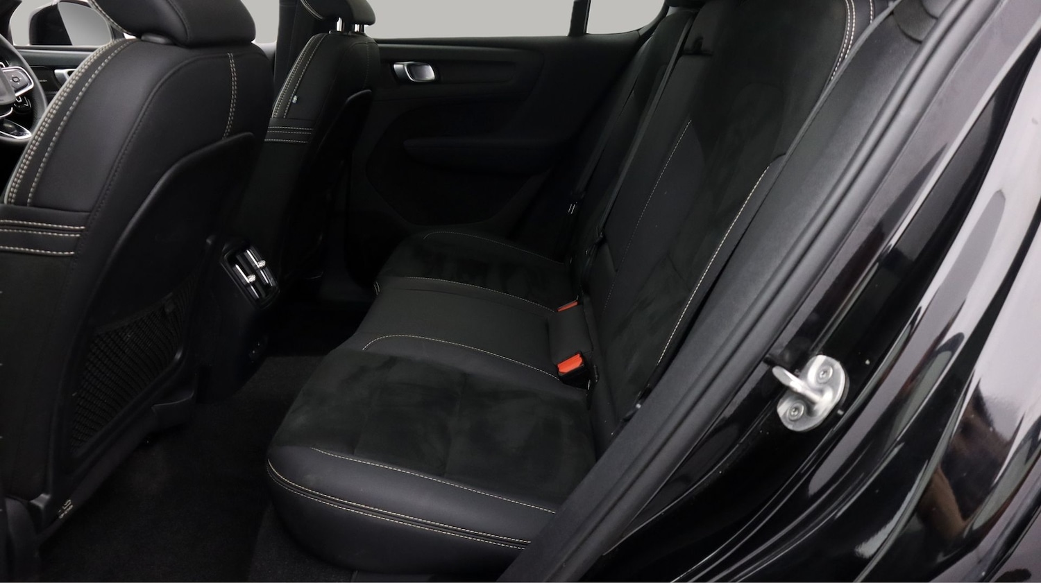 Used Volvo C40 2022 for sale - 77608156: Photo 16