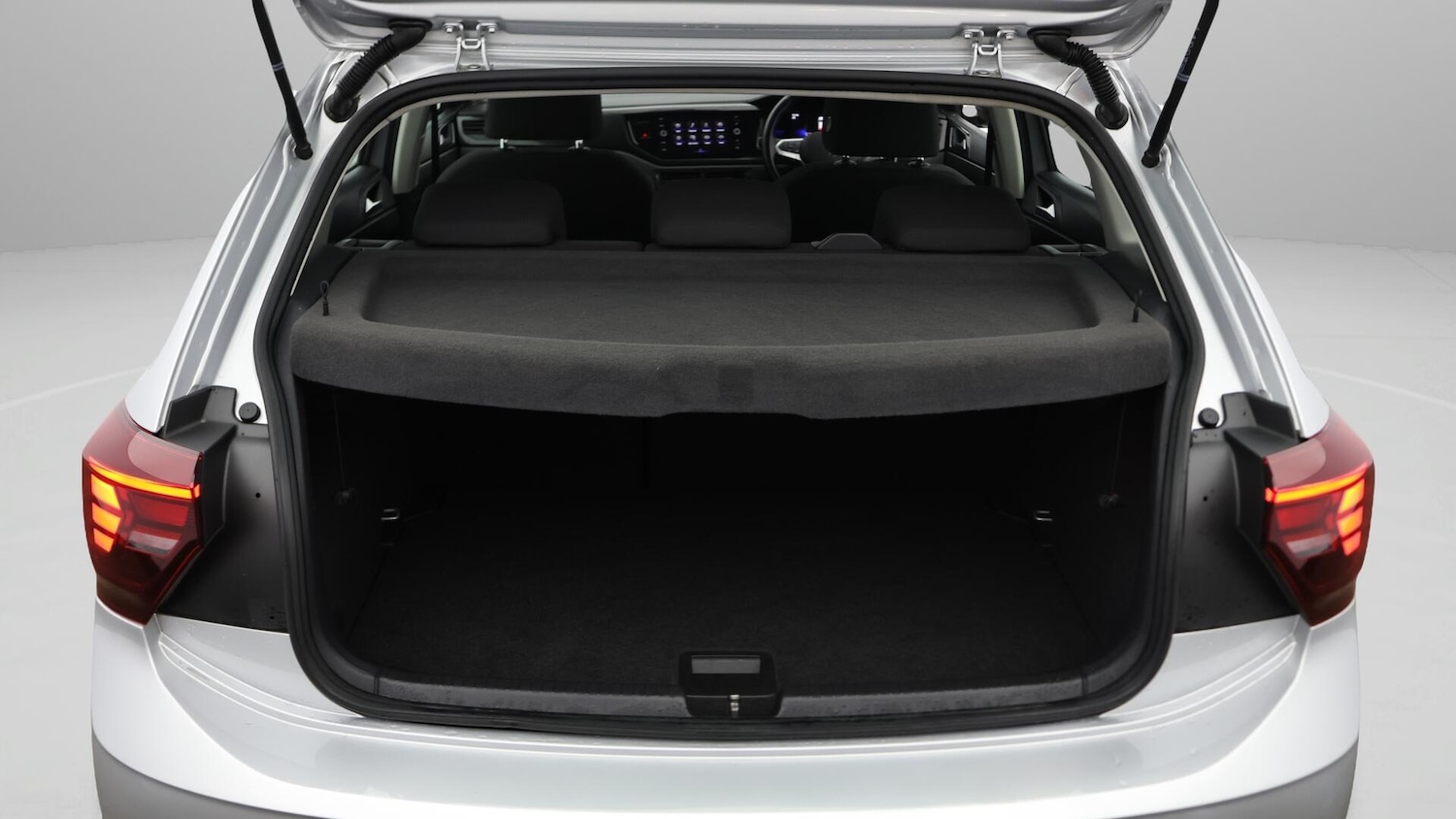 Used Volkswagen Polo 2022 for sale - 76499601: Photo 17