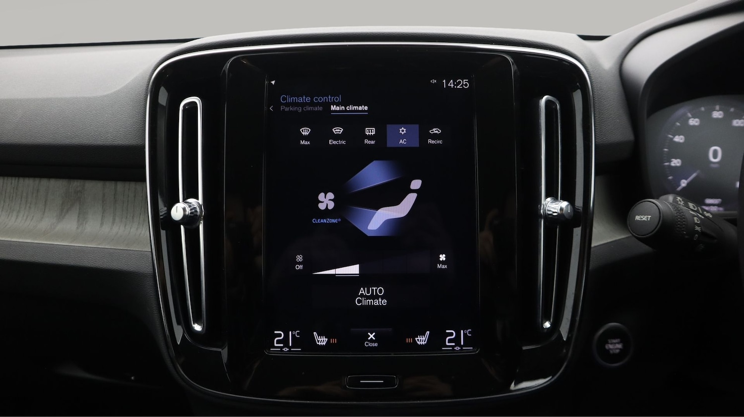 Used Volvo XC40 2020 for sale - 77777505: Photo 12