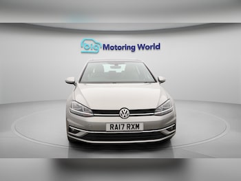 Used Volkswagen Golf 2017 for sale - 75563056: Photo