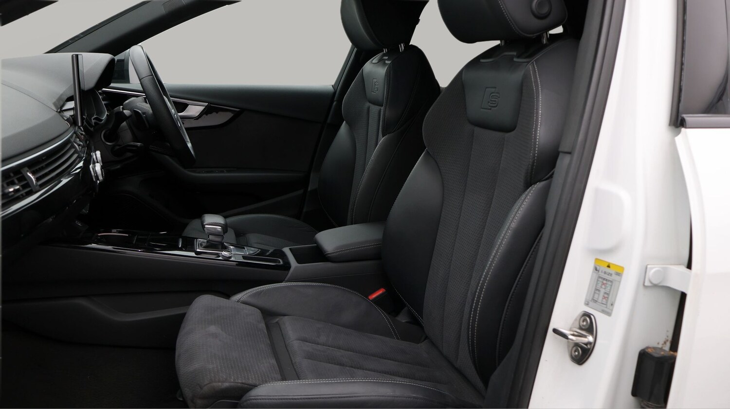 Used Audi A4 2022 for sale - 77282541: Photo 14