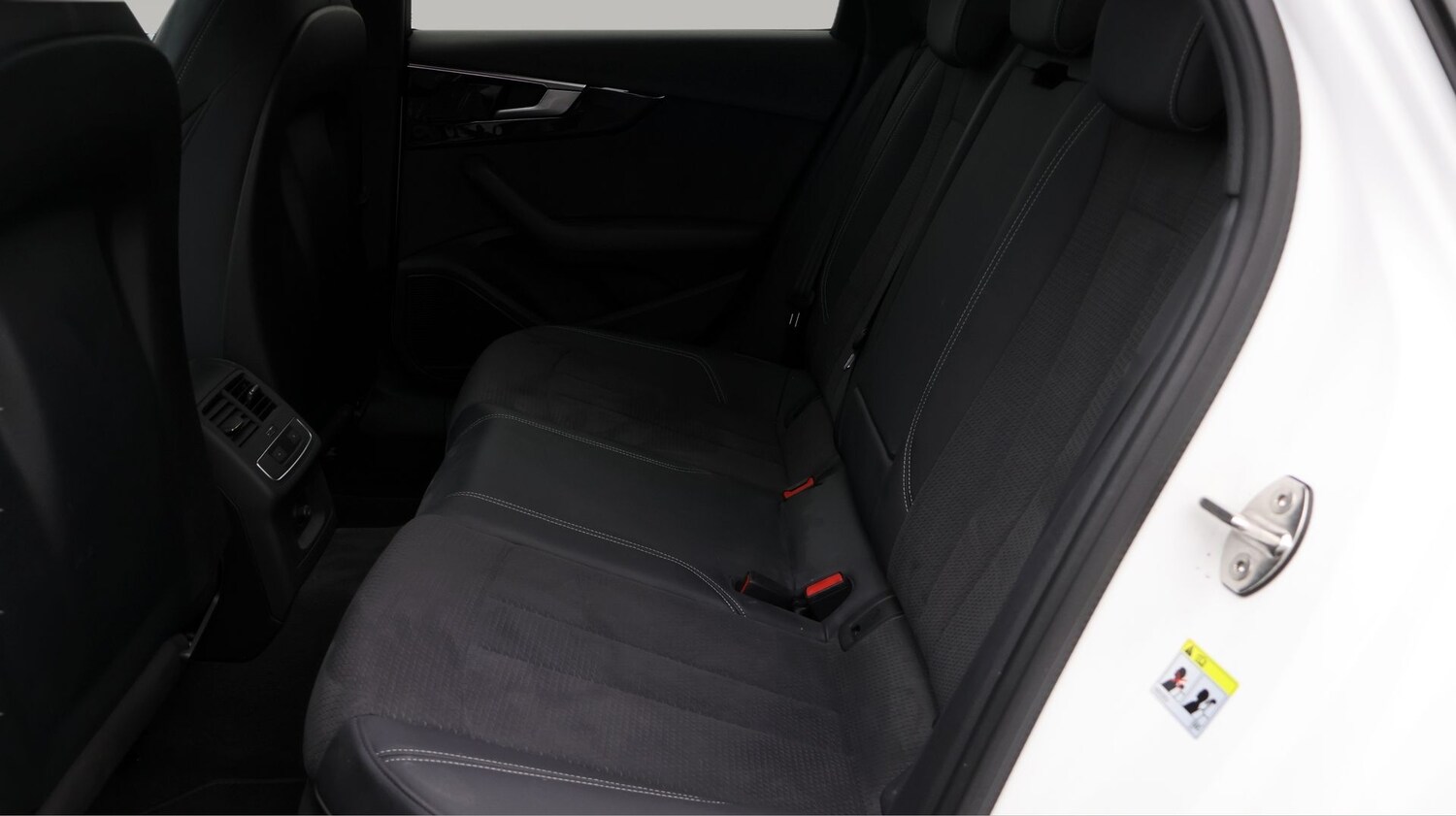 Used Audi A4 2022 for sale - 77282541: Photo 16