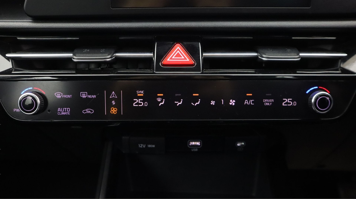 Used Kia Niro 2023 for sale - 77439619: Photo 12