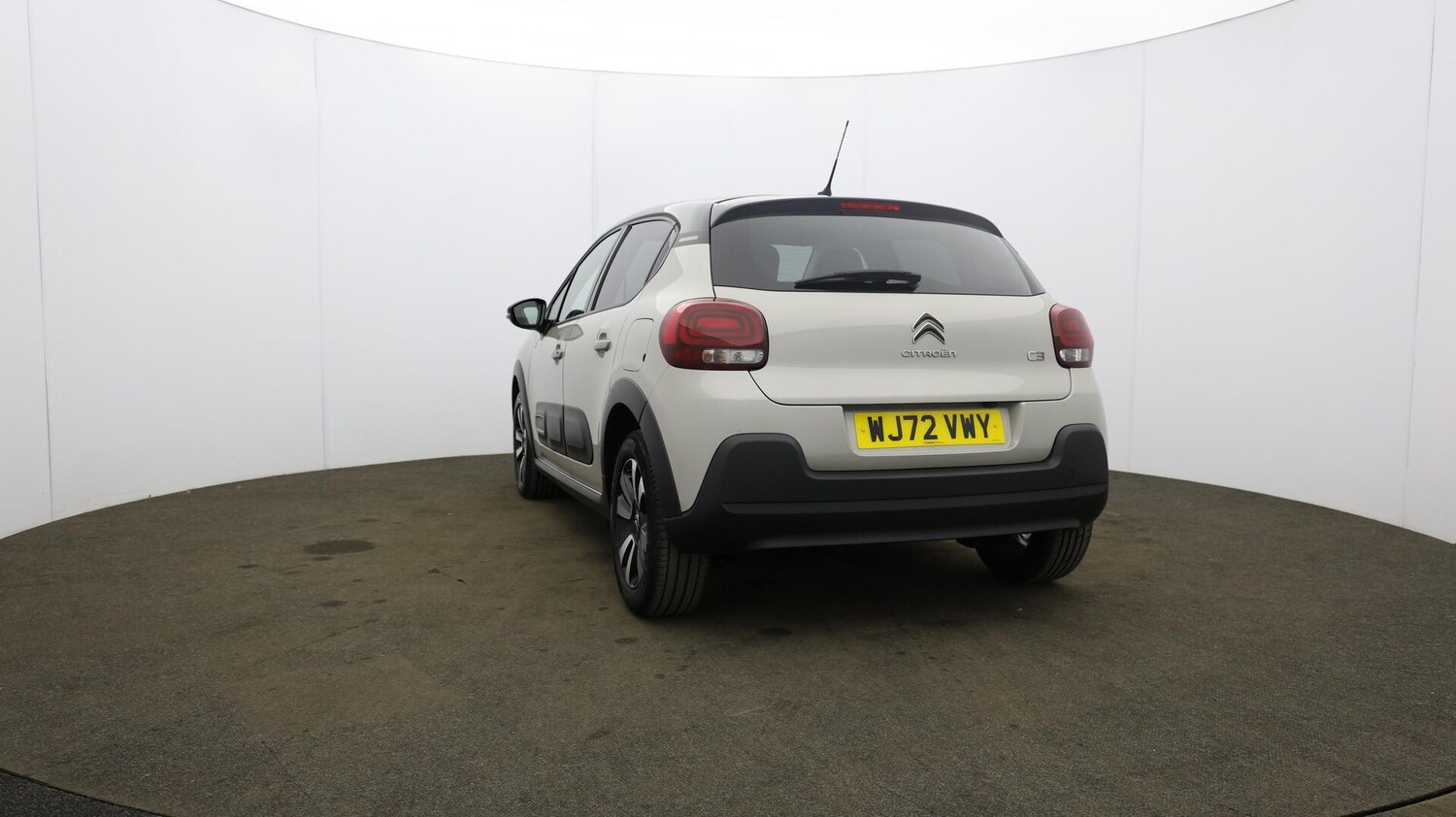 Vehicle 33