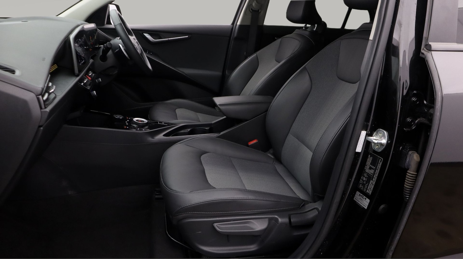 Used Kia Niro 2023 for sale - 78045905: Photo 14