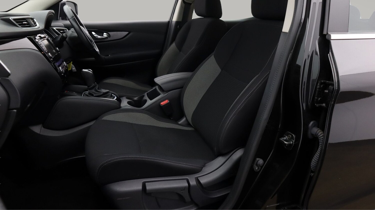 Used Nissan Qashqai for sale - 78186363: Photo 14