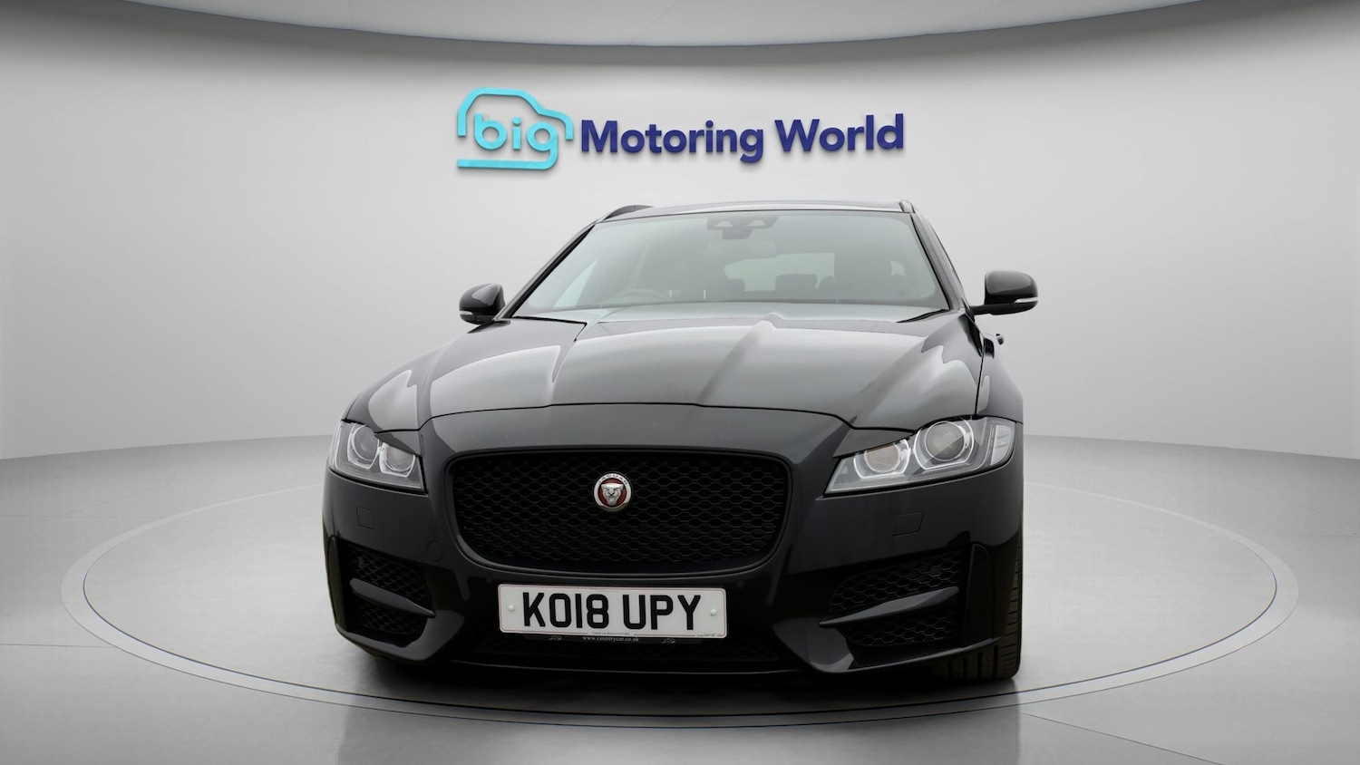Used Jaguar XF 2018 for sale - 78018161: Photo 2