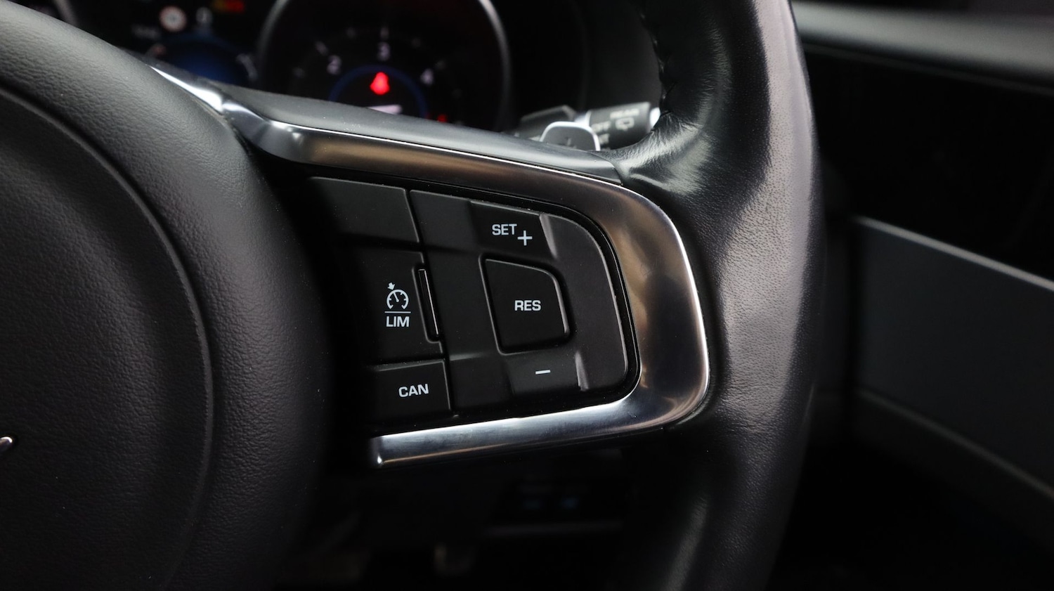 Used Jaguar XF 2018 for sale - 78018161: Photo 25