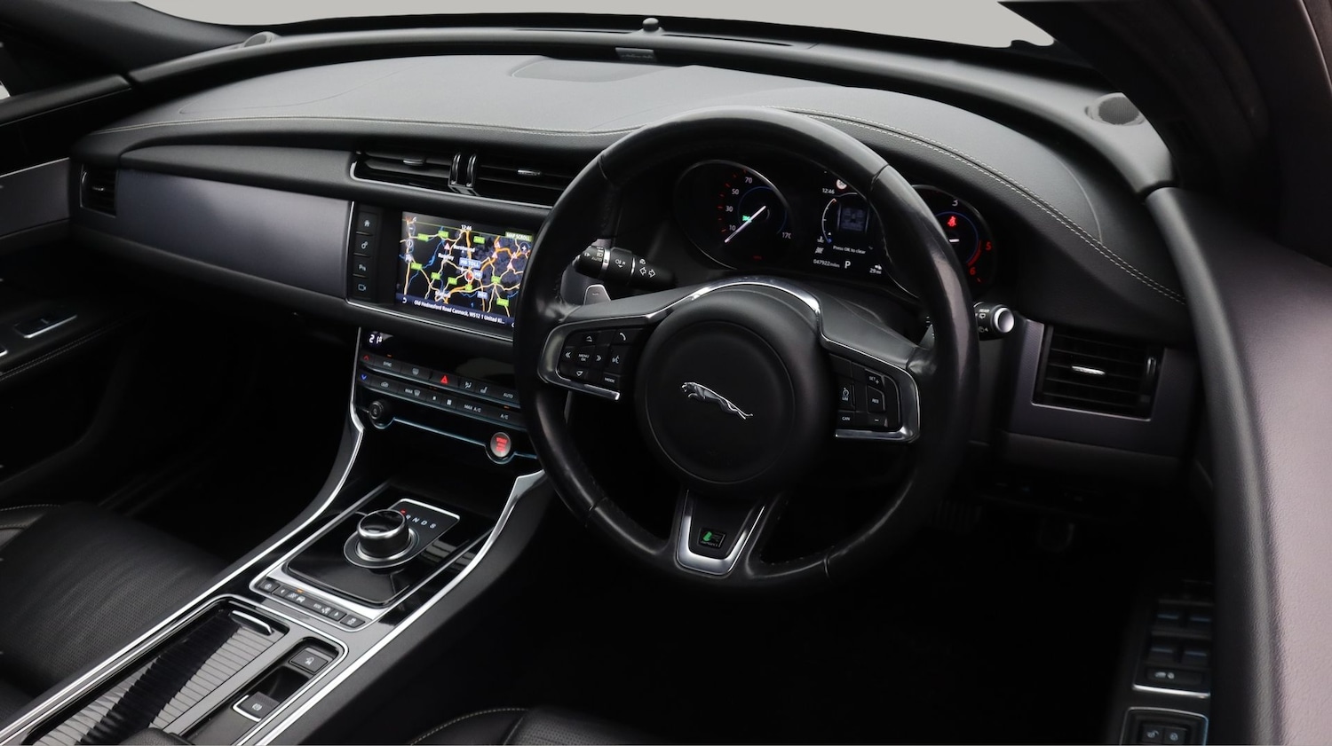 Used Jaguar XF 2018 for sale - 78018161: Photo 9