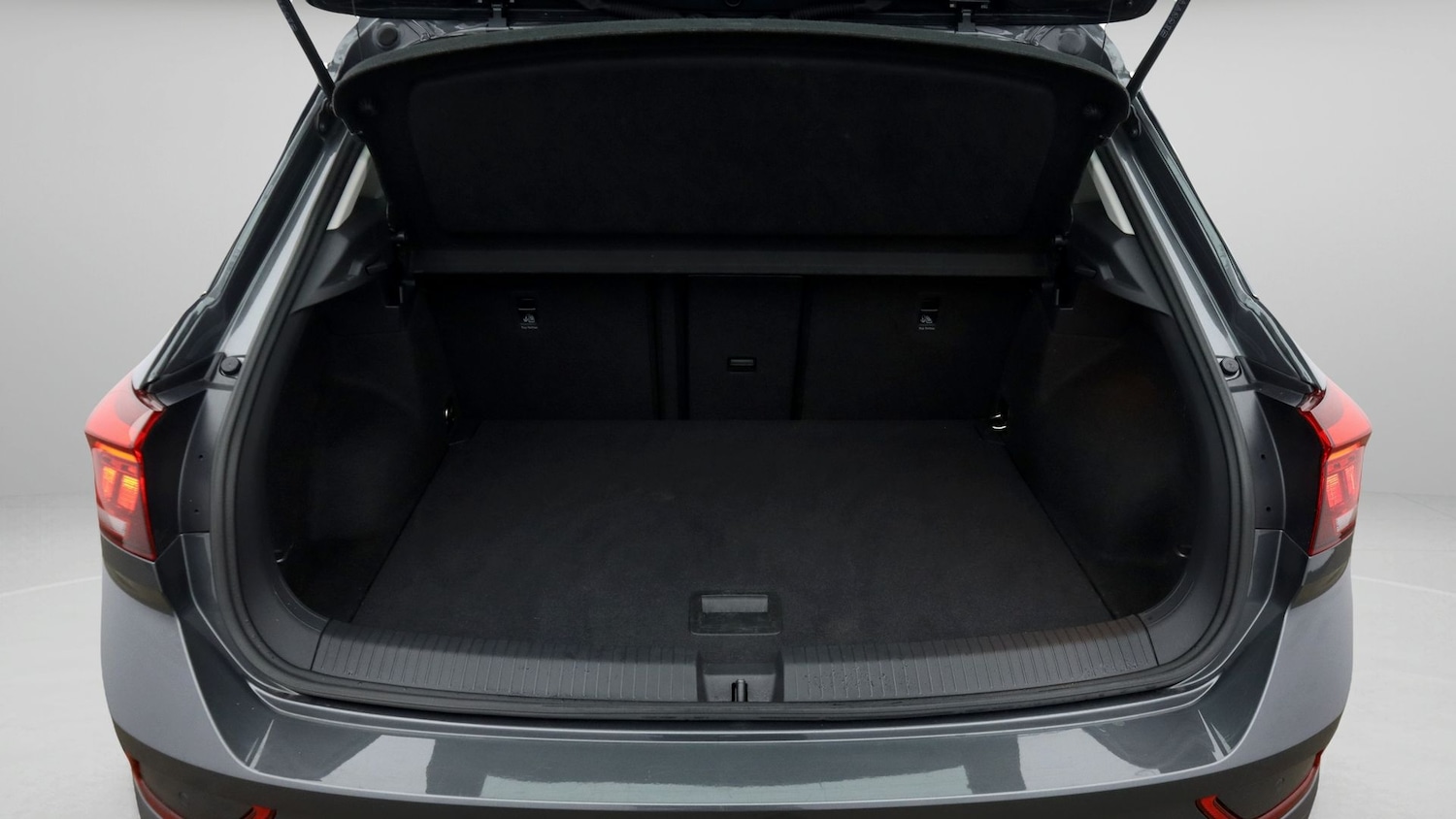 Used Volkswagen T-Roc 2023 for sale - 78202312: Photo 17