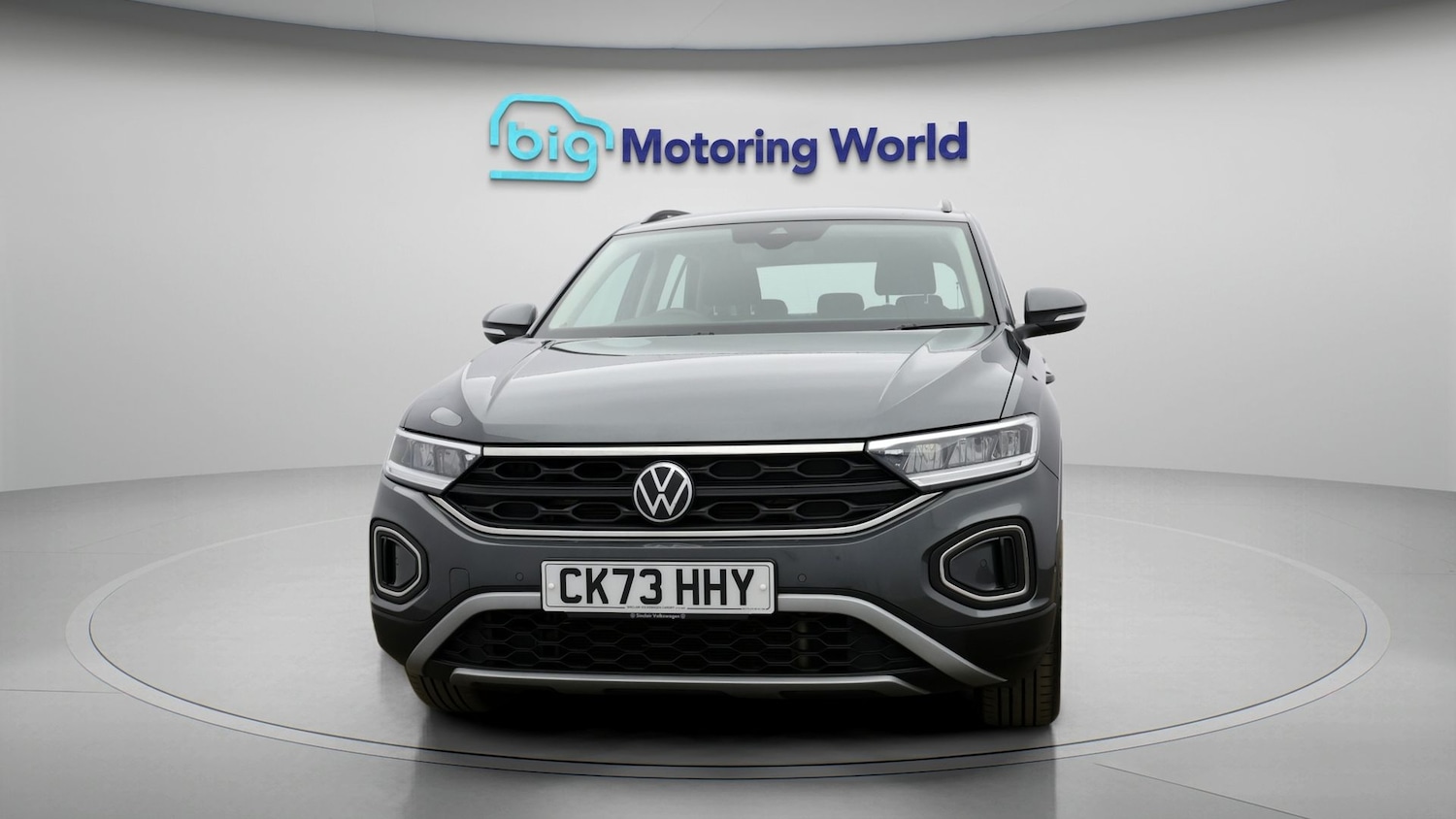 Used Volkswagen T-Roc 2023 for sale - 78202312: Photo 2