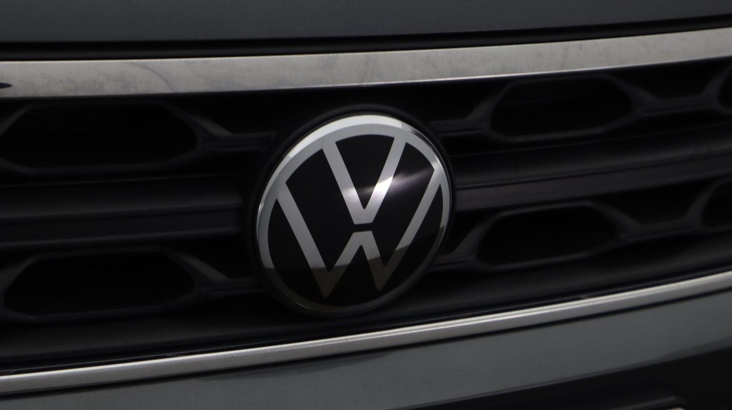 Used Volkswagen T-Roc 2023 for sale - 78202312: Photo 24