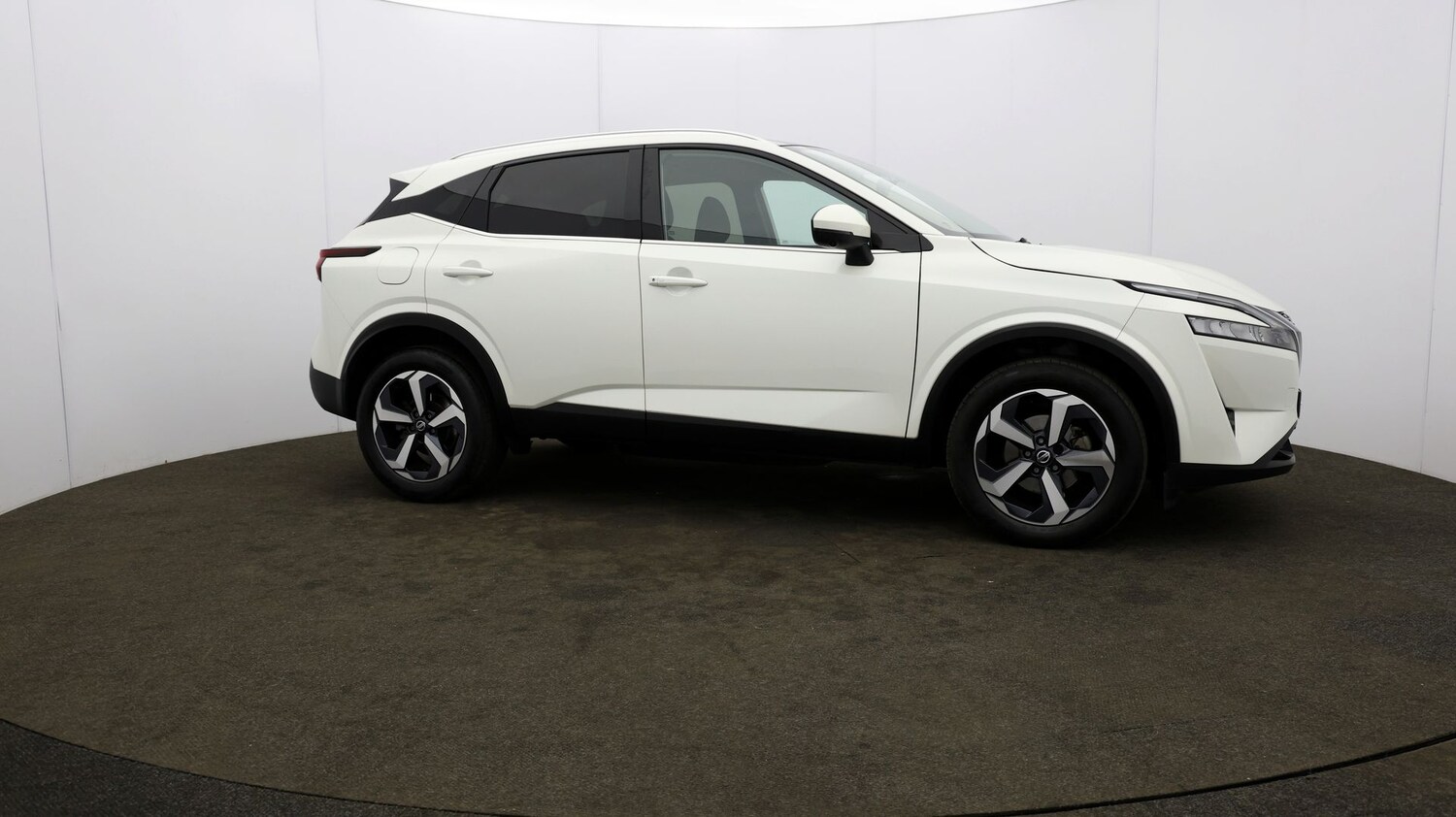 Used Nissan Qashqai for sale - 76809529: Photo 44