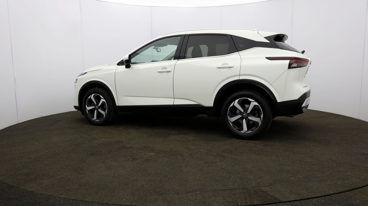 Used Nissan Qashqai for sale - 76809529: Photo 61