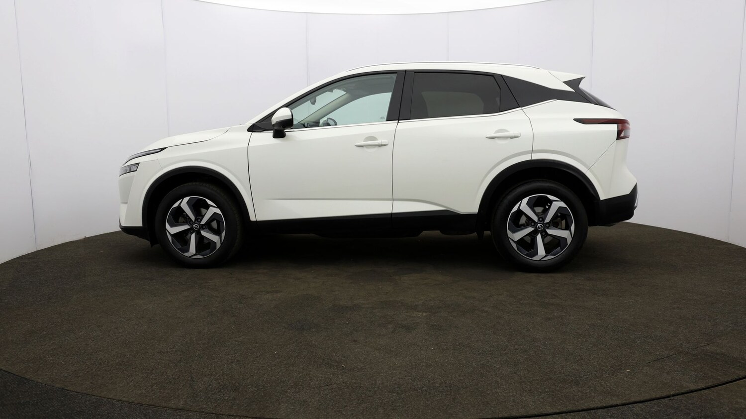 Used Nissan Qashqai for sale - 76809529: Photo 63