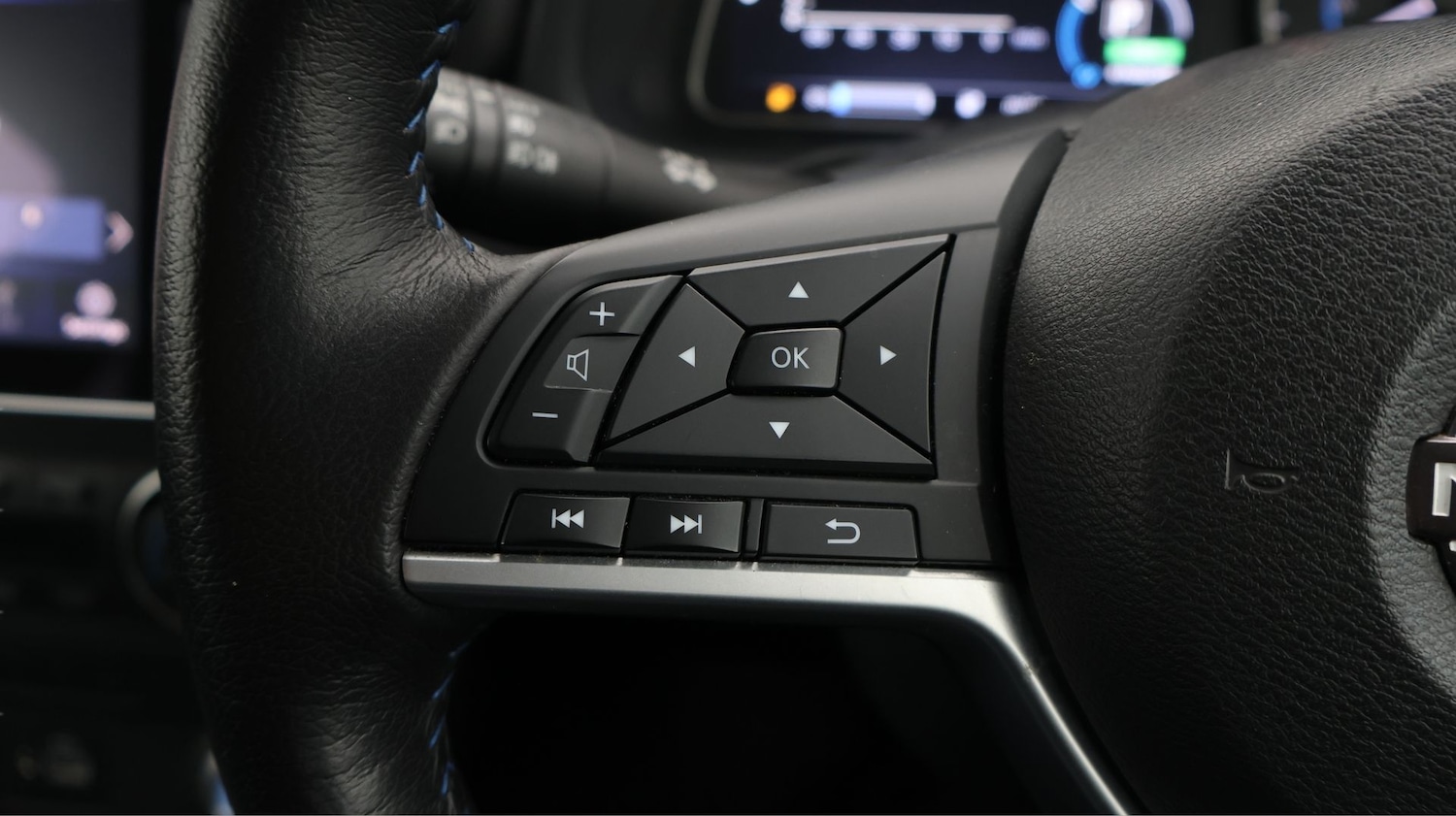 Used Nissan Leaf 2022 for sale - 77063168: Photo 24