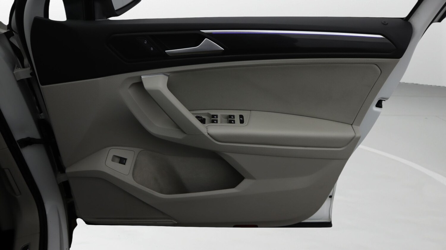 Used Volkswagen Tiguan 2020 for sale - 77855555: Photo 15