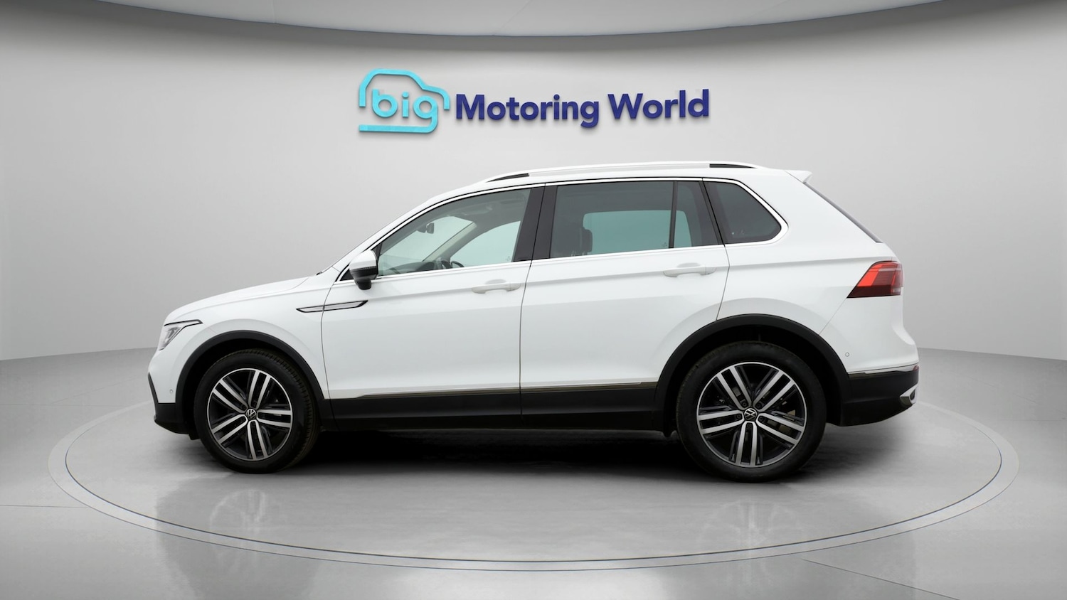 Used Volkswagen Tiguan 2020 for sale - 77855555: Photo 4