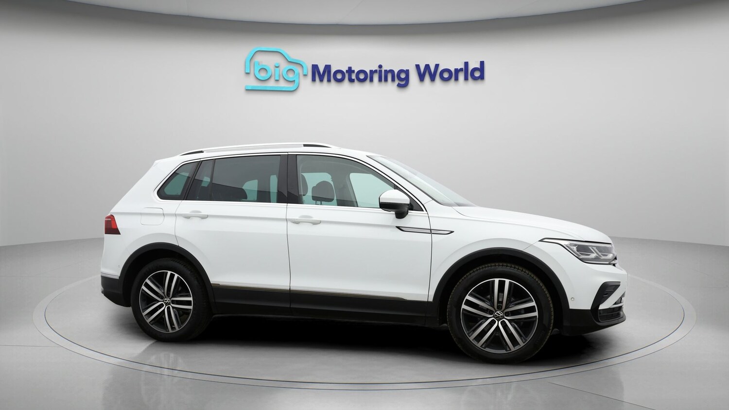 Used Volkswagen Tiguan 2020 for sale - 77855555: Photo 8