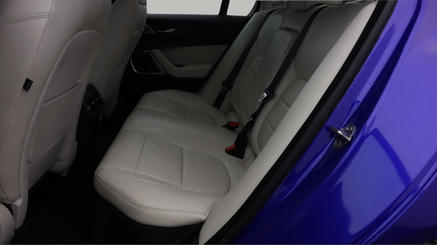 Used Jaguar XE 2020 for sale - 77985000: Photo 16