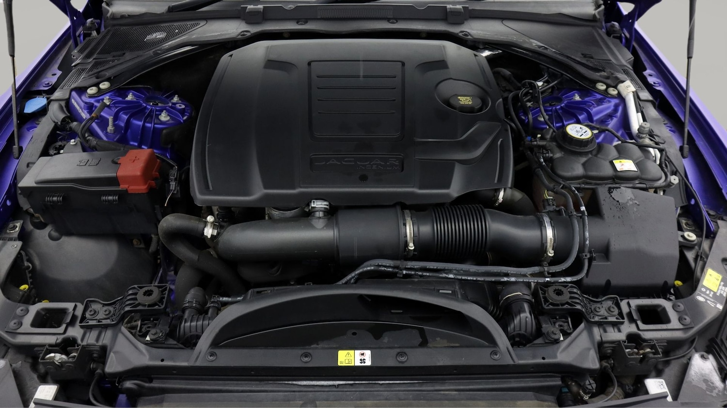 Used Jaguar XE 2020 for sale - 77985000: Photo 19